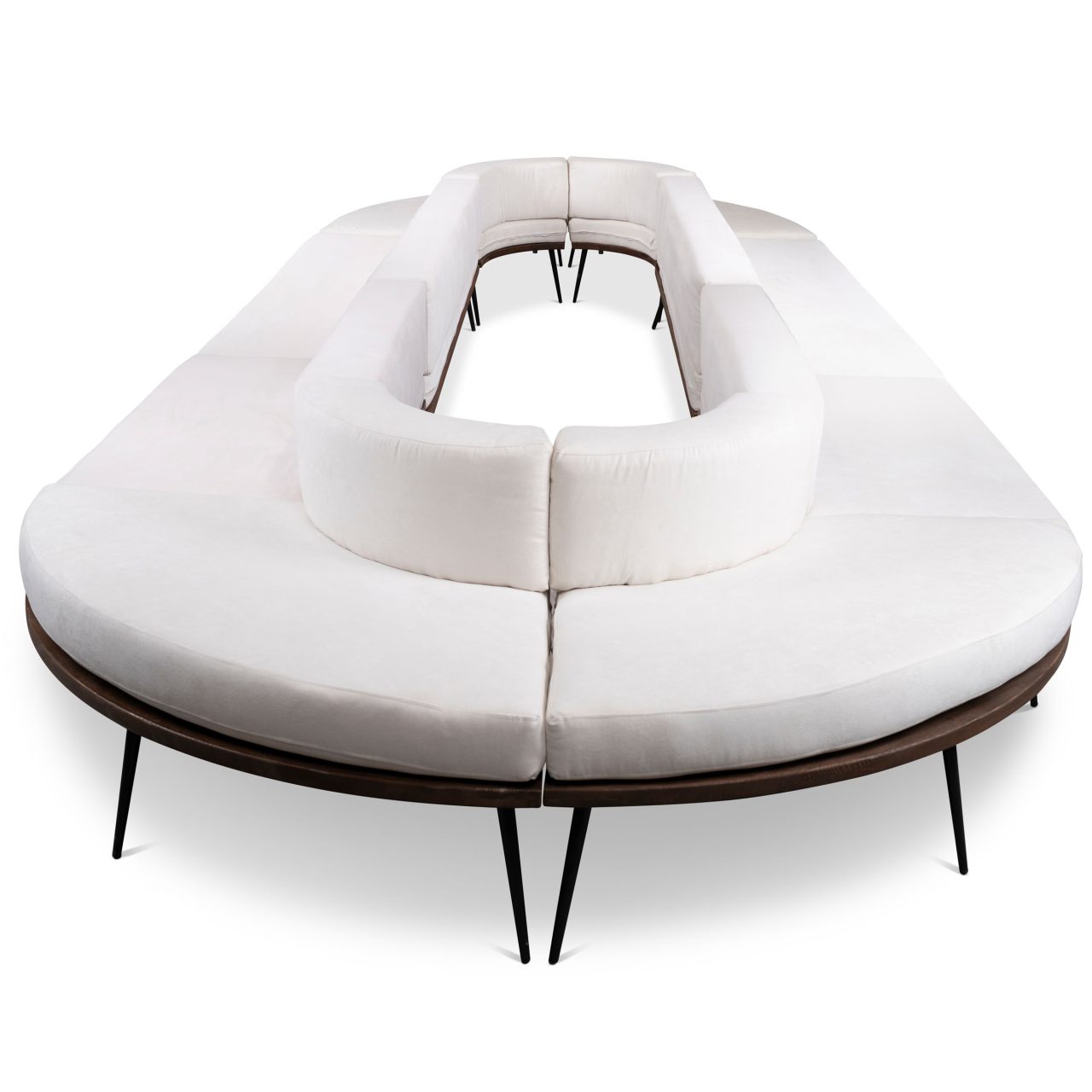 צילום רהיטים בצבע לבן על רקע לבן