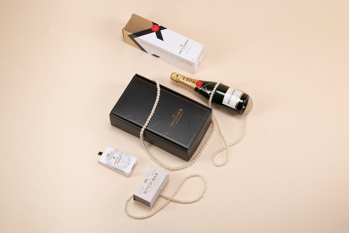 צילום מארז בשיטת Flat Lay