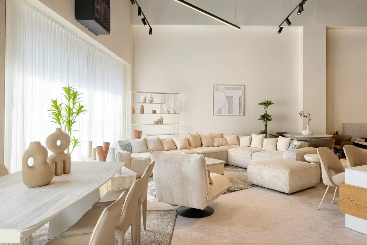 צילום רהיטים בחנות רהיטים