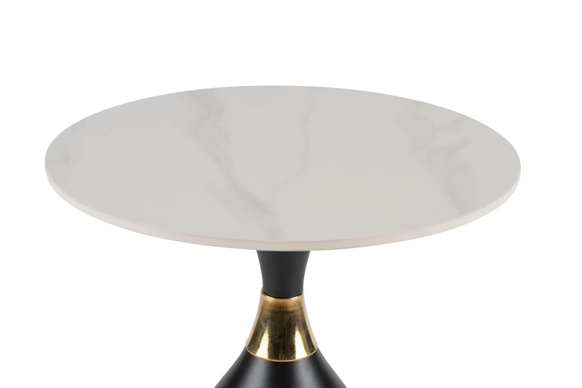 צילום תקריב על מעמד לראות טקסטורה של השיש